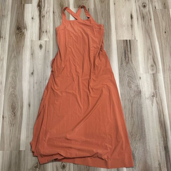 Athleta Arrival Cross Back Maxi Athletic Dress Women’s Medium - Picture 4 of 4